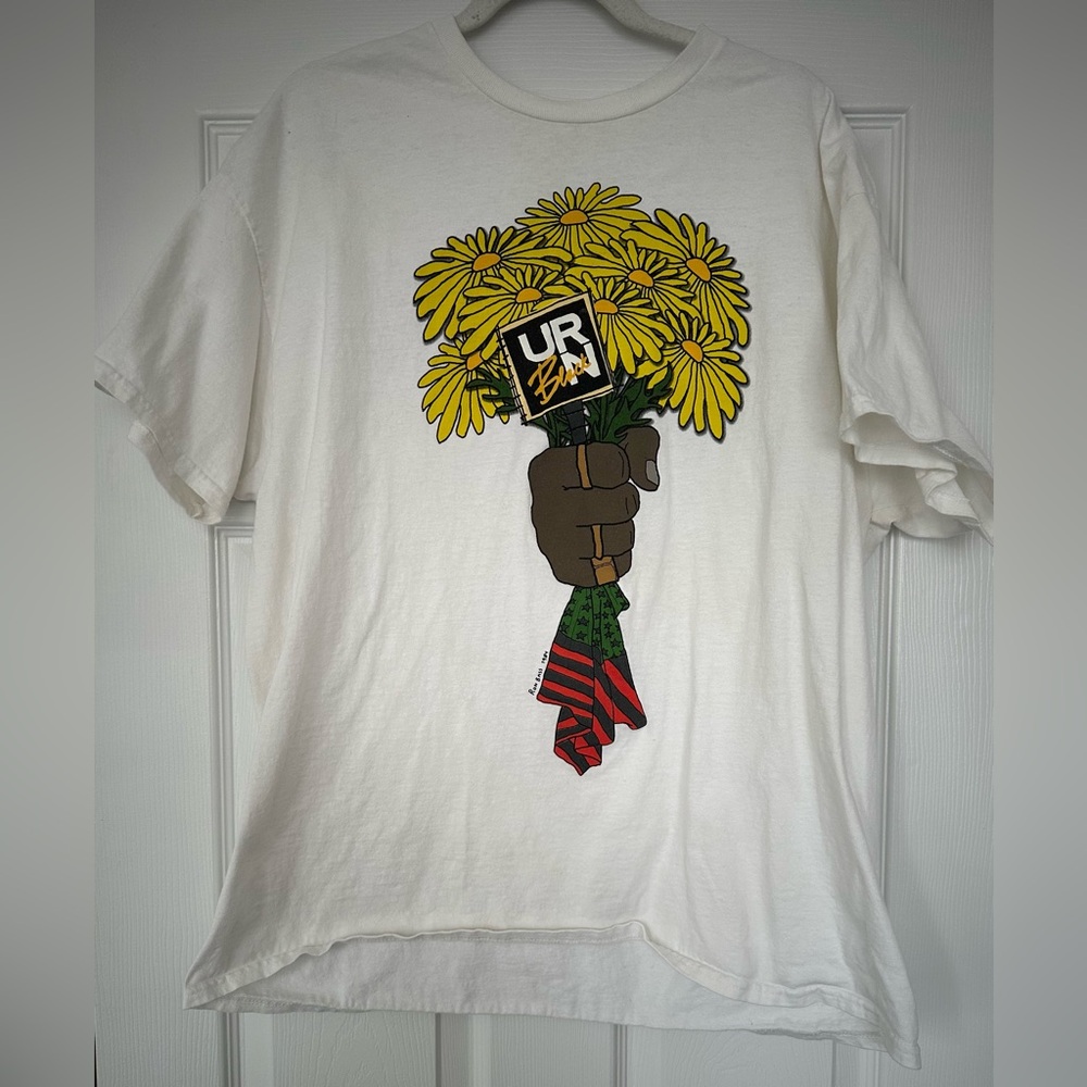 Pre-Loved Ripple Graphic T-Shirt
